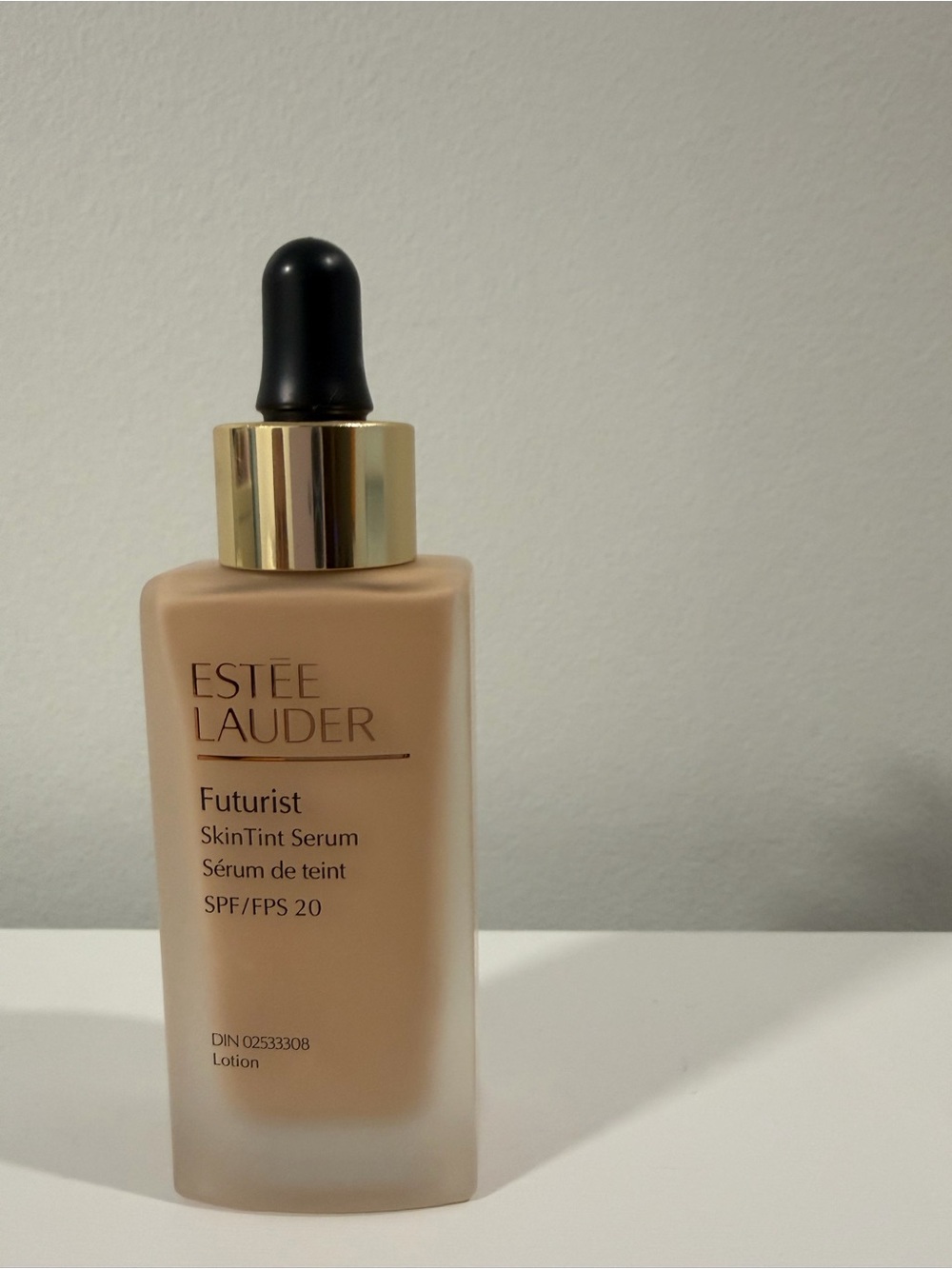Estee Lauder Futurist SkinTint Serum